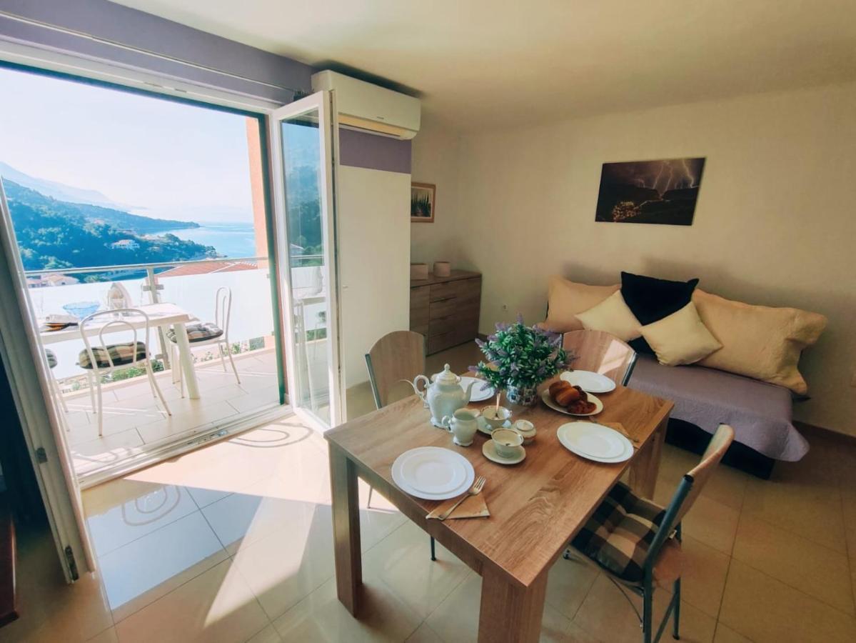 Apartmani Nada Mustapic Brela Exteriör bild