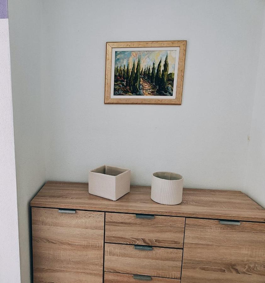 Apartmani Nada Mustapic Brela Exteriör bild