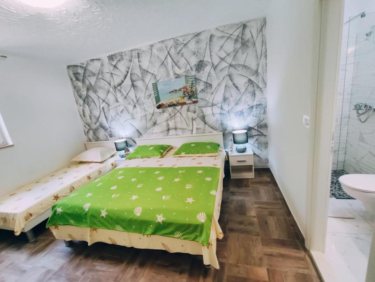 Apartmani Nada Mustapic Brela Exteriör bild